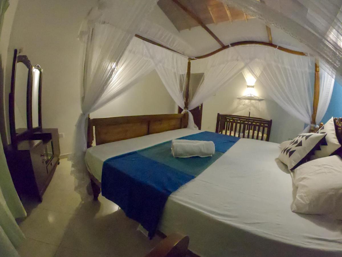 Villa Girilena Hikkaduwa Extérieur photo
