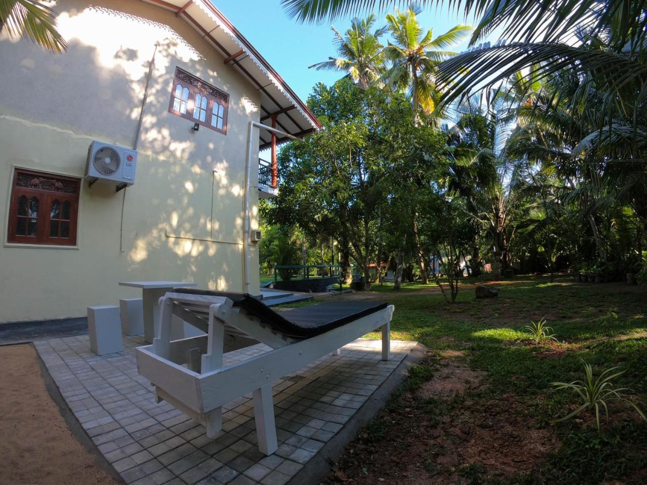 Villa Girilena Hikkaduwa Extérieur photo